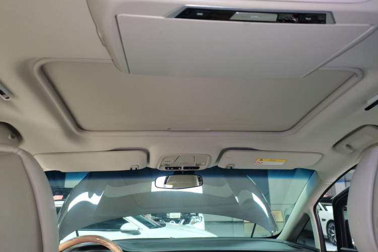 Used Buick GL8 2018 ES 28T Comfort Model China VI Standard