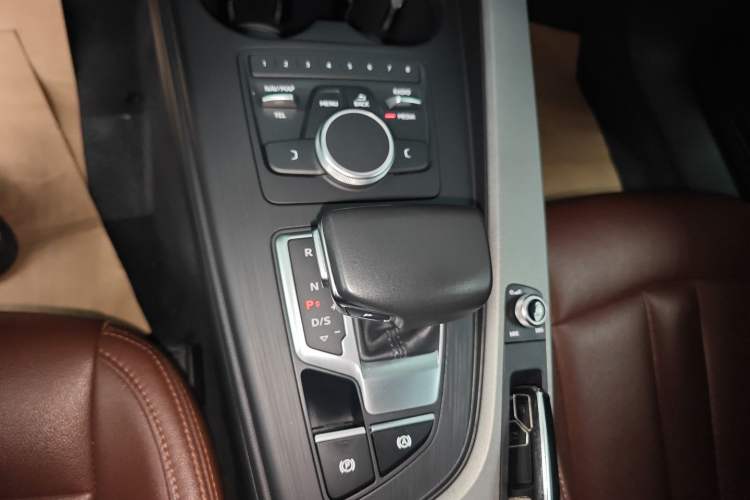 Used Audi A4L 2019 40 TFSI Ambition China VI