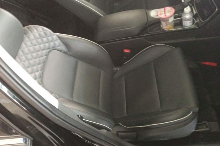 Used Hyundai Tucson 2020 280TGDi Two-Wheel-Drive GLS Fashion Edition China VI Standard
