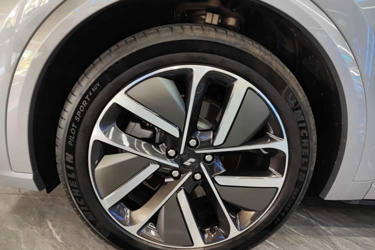 Used Li Auto L9 2024 Ultra Model
