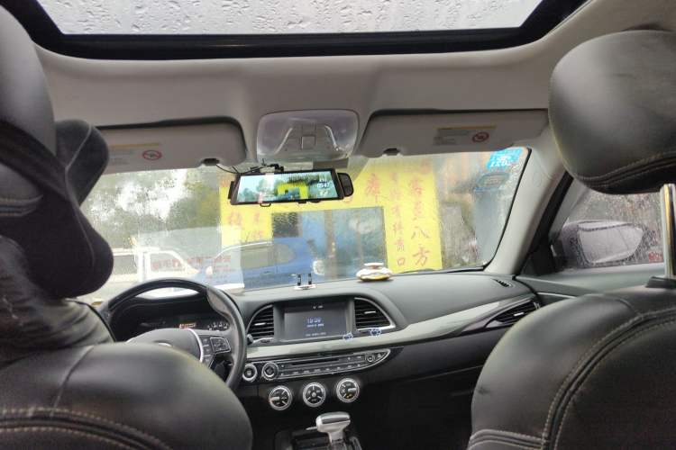 Used GAC Trumpchi GA6 2016 235T DCT Luxury Edition
