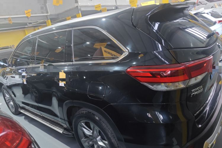 Used Toyota Highlander 2018 2.0T Four-Wheel Drive Luxury Edition 7 Seats China V Emission Standard

