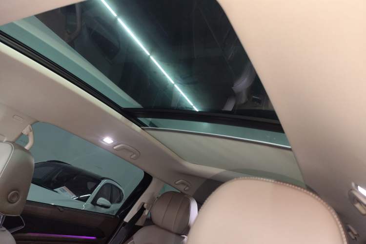 Used Volkswagen Viloran 2023 380TSI Prestige Edition
