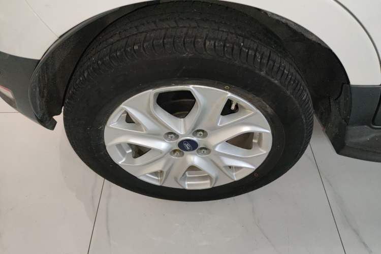 Used Ford EcoSport 2013 1.5L Automatic Fashion Model
