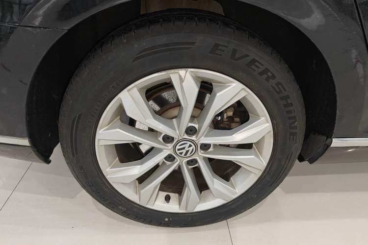 Used Volkswagen Magotan 2018 Facelift 330TSI DSG Luxury Model
