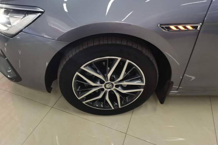 Used BYD Qin PLUS 2021 EV 400KM Luxury Model
