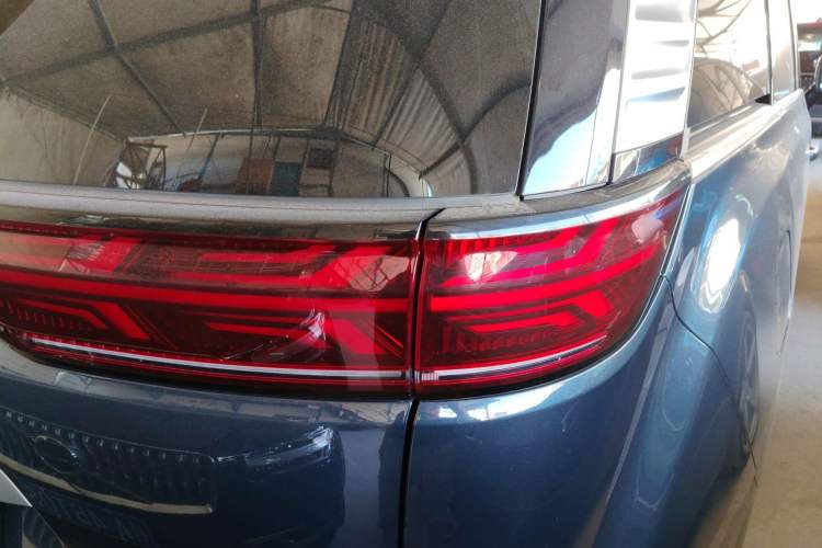 Used Denza D9 2022 DM-i 970 Four-Wheel Drive Flagship Model