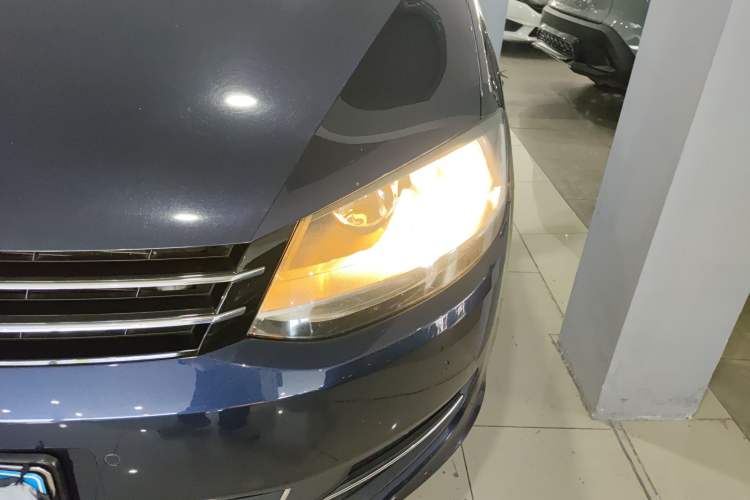 Used Volkswagen Sharan 2013 2.0 TSI Comfort Model
