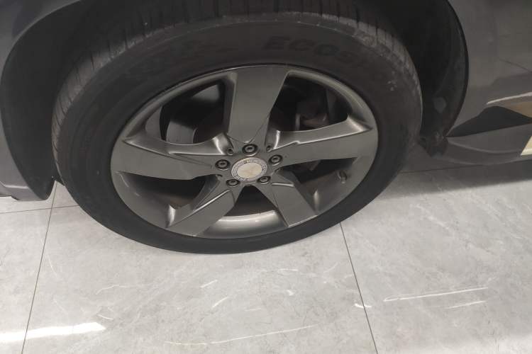 Used Mercedes-Benz GLK-Class 2013 GLK 300 4MATIC Dynamic Sunroof Model