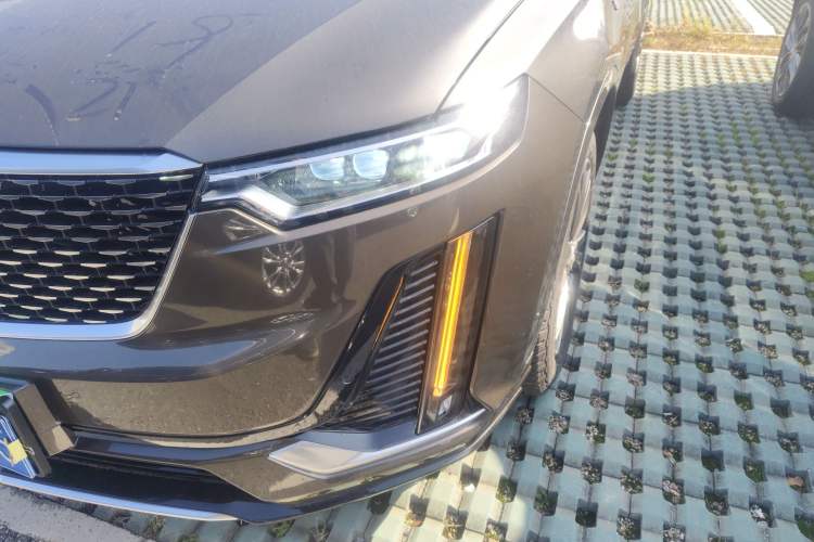 Used Cadillac XT6 2020 28T Six-Seater Four-Wheel-Drive Luxury Version
