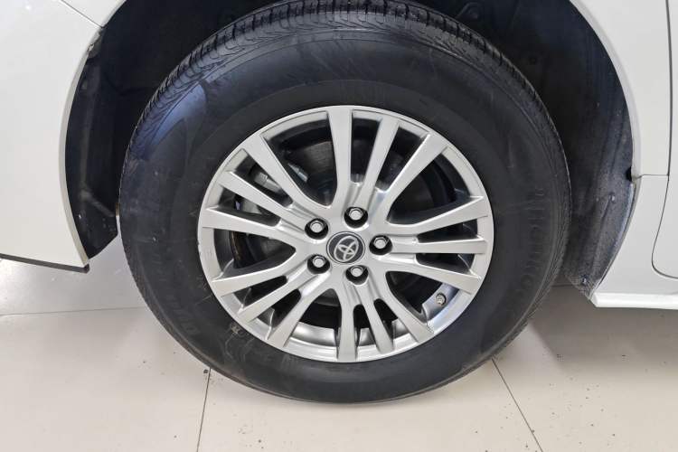 Used Toyota Sienna 2023 2.5L Hybrid Comfort Edition
