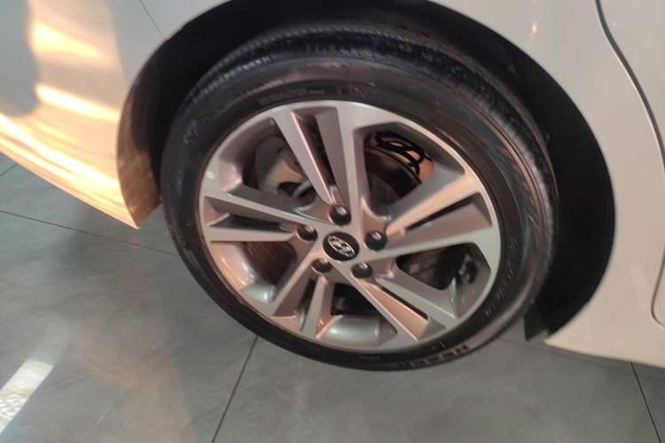 Used Hyundai Elantra 2016 1.6L Automatic ZhiXuan – Elite Version