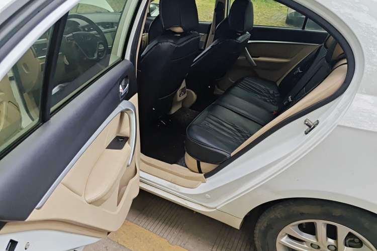 Used Geely Auto Emgrand 2017 Sedan Million Edition 1.5L CVT Luxury Model