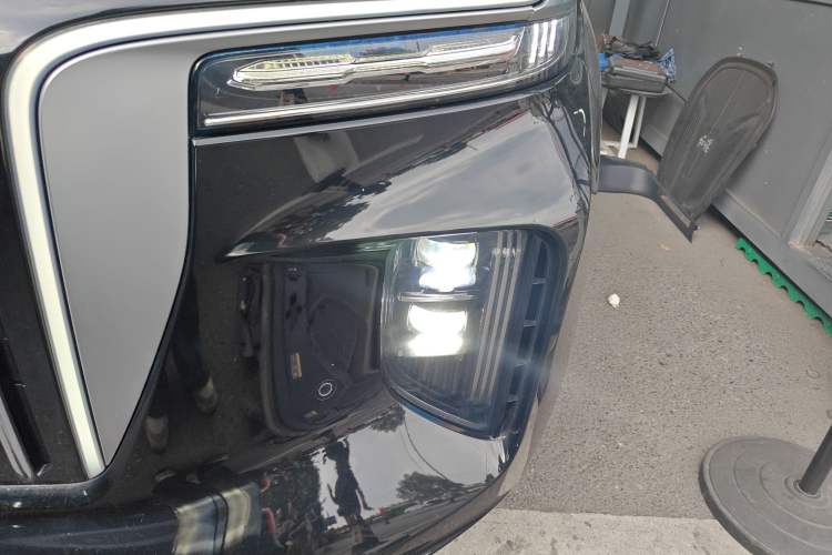 Used Hongqi E-HS9 2021 460 km Range Flagship Edition Six-Seater
