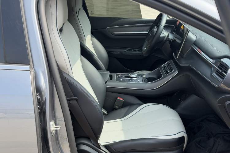 Used BYD Destroyer 05 2024 HONOR Edition DM-i 55KM Luxury Model
