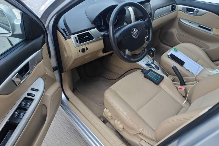 Used Buick Excelle 2013 1.5L Automatic Classic Model
