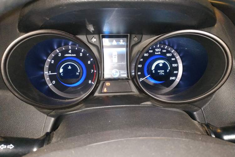 Used Changan CS75 2014 2.0L Manual Luxury Version China IV Standard