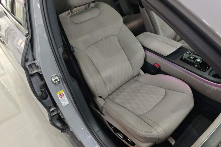 Used BYD Han 2025 EV with 701 km of Laser Radar-Enabled Intelligent Driving