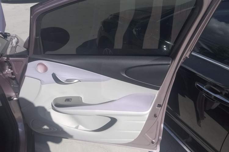 Used BYD Dolphin 2023 420 km Fashion Edition
