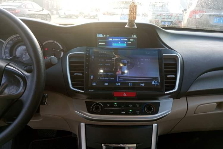 TDK.VehicleDetails.img