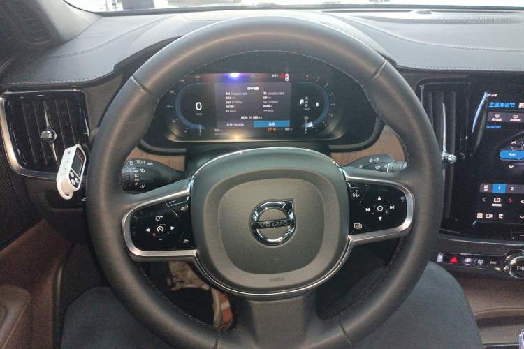 Used Volvo S90 2024 B5 Zhiyuan Luxury Edition
