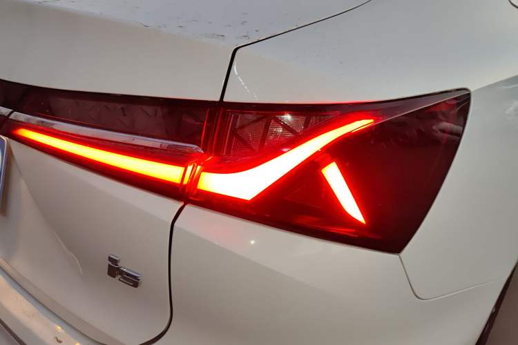 Used Roewe i5 2023 1.5L CVT Luxury Edition