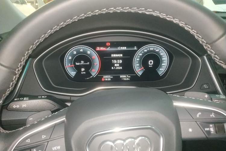 Used Audi Q5L 2022 40T Fashionable and Elegant Model
