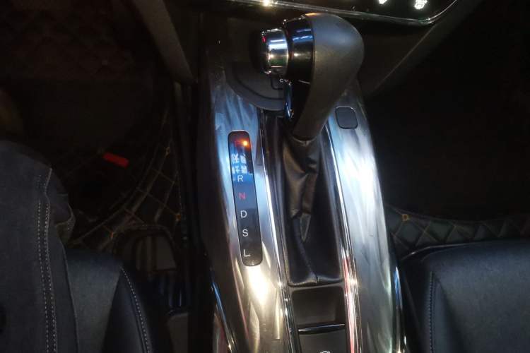 Used Honda XR-V 2019 220TURBO CVT Luxury Edition China VI Emission Standard
