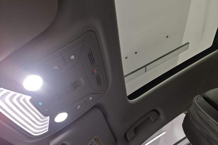 Used Hongqi HS5 2019 2.0T Smart Connect Flagship All-Wheel-Drive Version