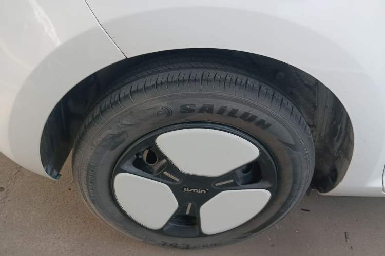 Used  Lumin 2023 301km Honey Dew Edition