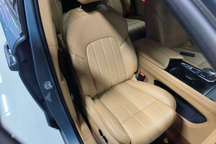 Used VOYAH Dream 2022 Low-Carbon Edition Plus Intelligent Driving Package
