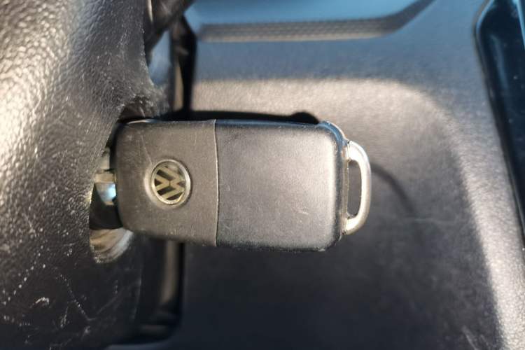 Used Volkswagen Jetta 2017 1.5L Manual Fashion Edition
