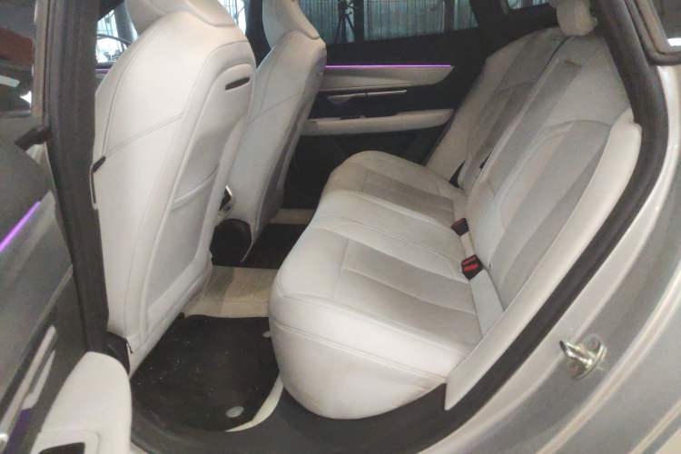 Used XPeng P7 2023 P7i 702 Pro