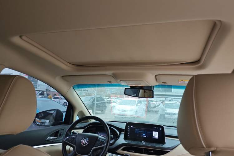 Used Buick GL8 2023 Facelifted Land Cruiser Executive Luxury Version
