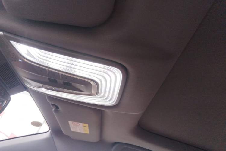 Used Changan CS75 PLUS 2024 3rd Generation Champion Edition 1.5T Intelligent Drive Dynamic Model
