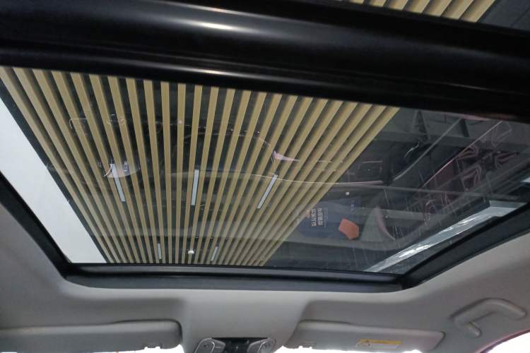 Used GAC Trumpchi GS8 2017 320T Two-Wheel Drive Luxury Smart Connectivity Version (7 Seats)
