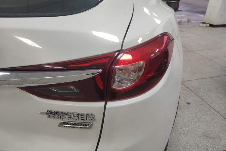 Used Mazda CX-4 2018 2.0L Automatic Two-Wheel Drive Blue Sky Dynamic Version China V Standard
