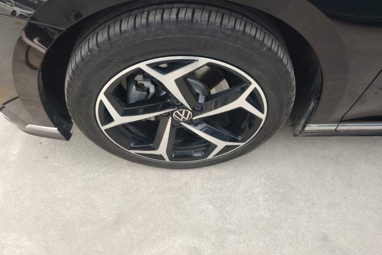 Used Volkswagen Magotan 2025 Zhongxiang Model 280TSI DSG Luxury Version
