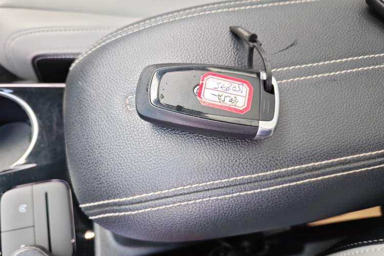 Used Ford Escape 2020 EcoBoost 245 Two-Wheel-Drive Comfort Edition
