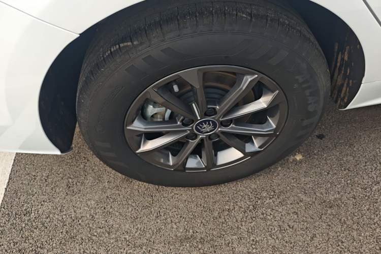 Used BYD Qin PLUS 2021 EV 400KM Leading Comfort Edition