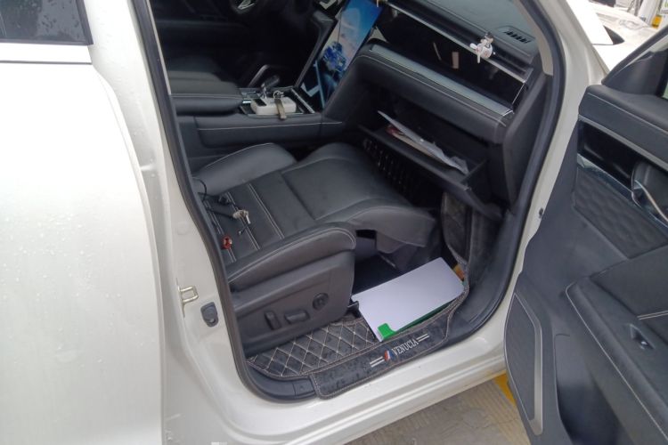 Used Venucia Star 2021 260T Automatic 48V Mild Hybrid Turbocharged Star Achieve Edition
