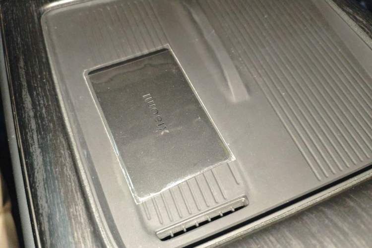 Used  SU7 2024 Rear-Drive Ultra-Long Range Advanced Pro-Level Intelligent Driving Version
