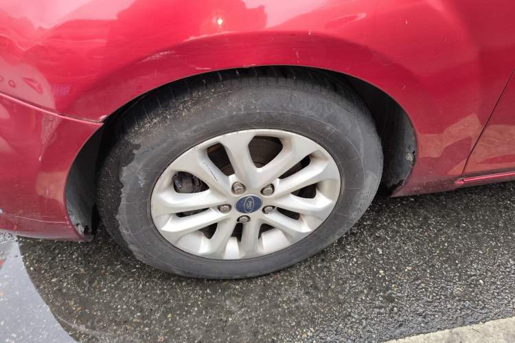 Used Ford Focus 2013 Hatchback Classic 1.8L Manual Base Model