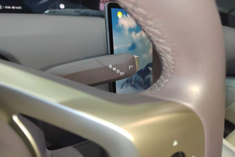 Used  12 2025 Ultra Extended-Range Edition