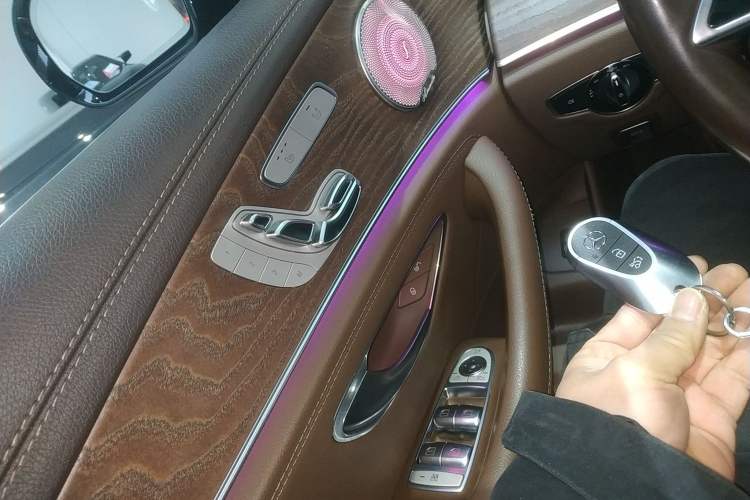 Used Mercedes-Benz E-Class 2021 Restyled E 300 L Luxury Edition
