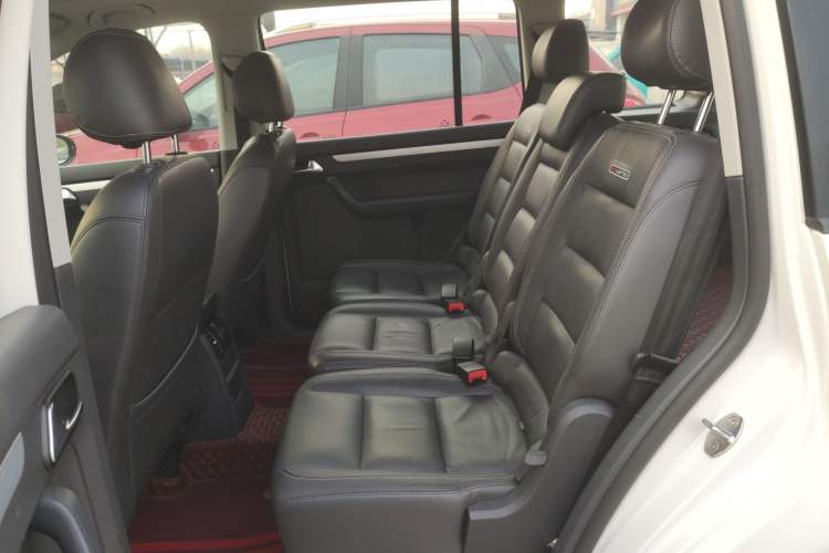 Used Volkswagen Touran 2014 1.4T DSG 30th Anniversary Edition
