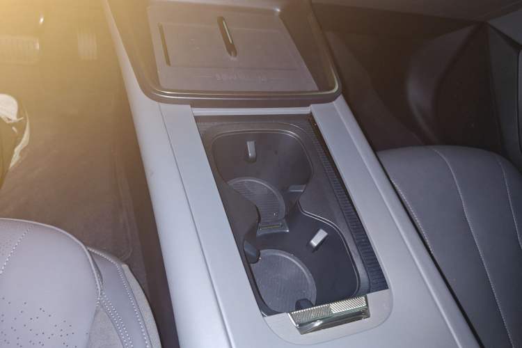 Used Lynk & Co 07 2024 EM-P 126 Long-Range Ultra
