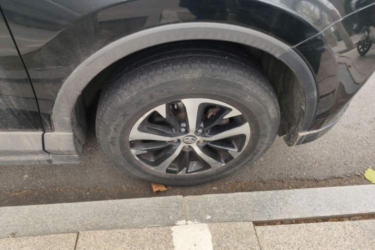 Used Toyota RAV4 2016 2.0L CVT Two-Wheel Drive Fashion Edition China V Standard
