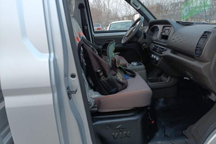 Used Ruichi EC71 2024 EC71L Cargo Pioneer I Model 41.85 kWh
