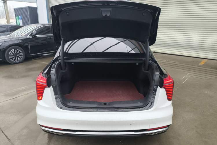 Used Hongqi H5 2024 2.0T Automatic Smart Connect Flagship Edition